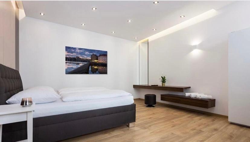 Luxury Apartment On Wenceslas Square Prague Exterior photo